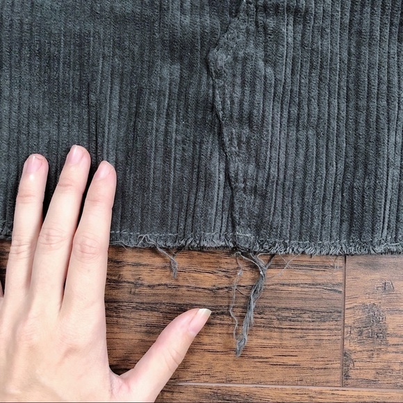 BDG • frayed hem corduroy mini skirt dark green raw hem Urban Outfitters Y2K - Picture 7 of 12